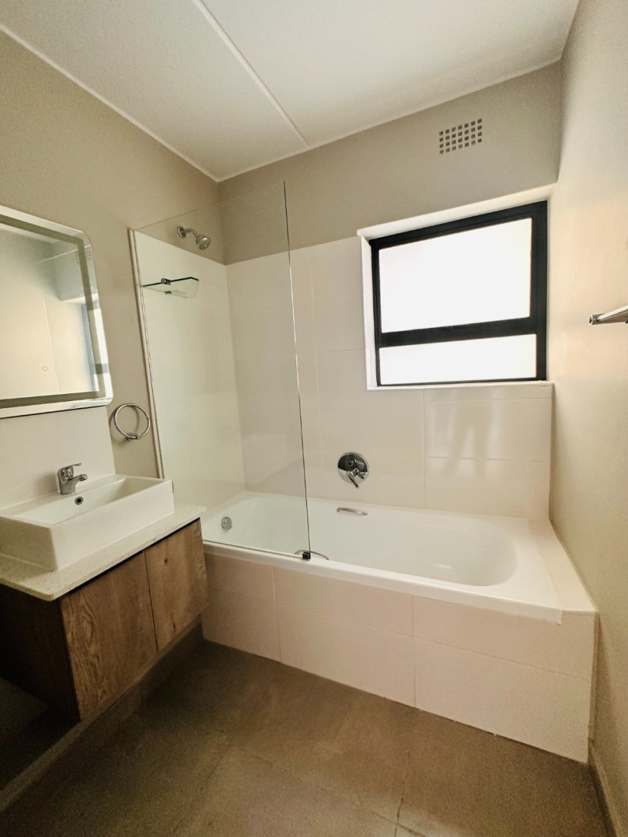 2 Bedroom Property for Sale in Parklands Western Cape